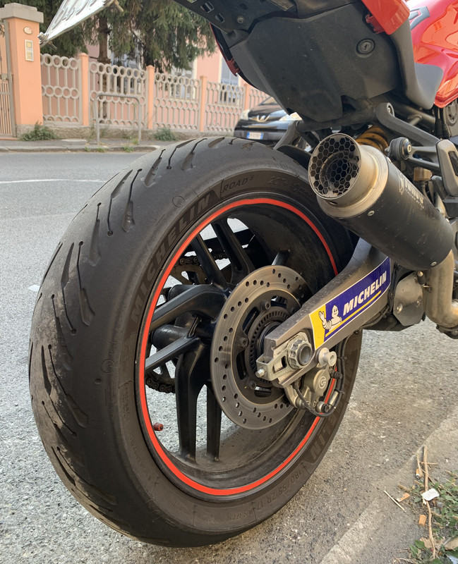 97AADA08-07B6-42F7-AD4F-451545774F49