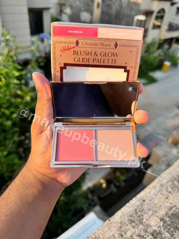 Charlotte Tilbury Blush & Glow Glide Face Palette 7.5 Grams.