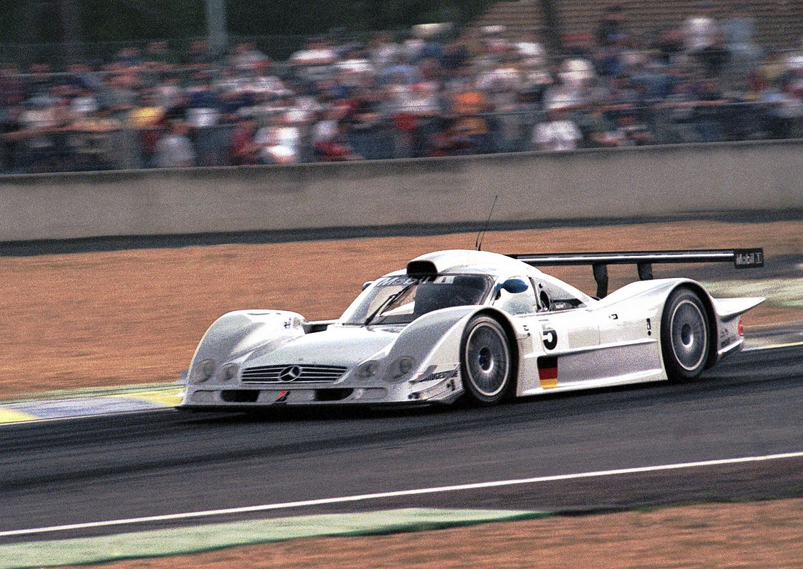 Mercedes-Benz-CLR-Christophe-Bouchut-Nic
