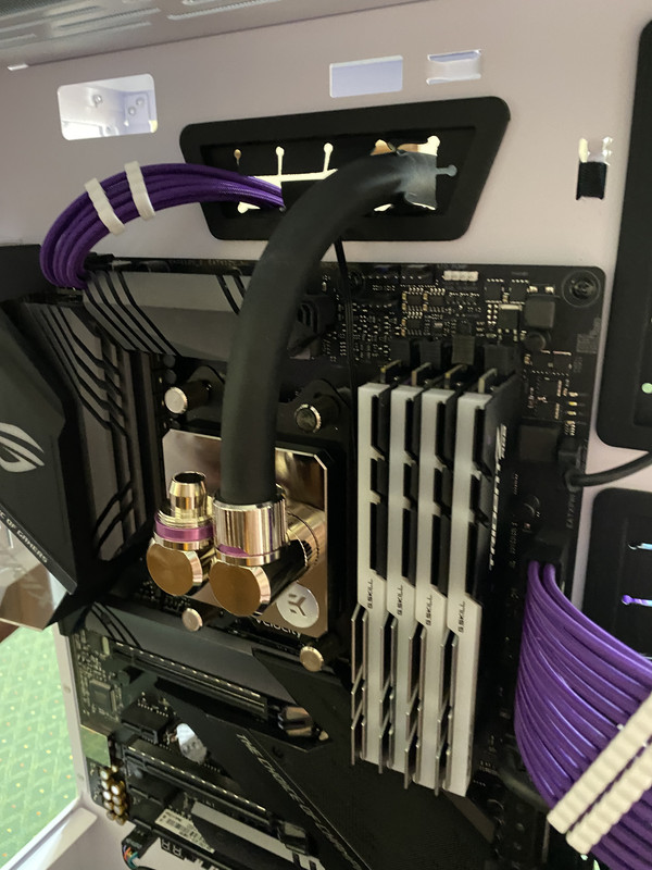 7D70725F-5CA9-4FAC-A1C7-CB52D9435EB8