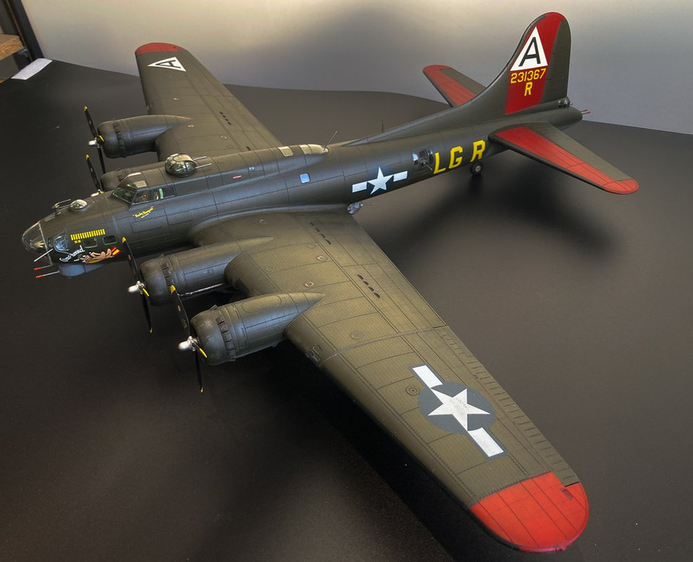 [HK Model] Boeing B-17G Flying Fortress  1/48 IMG-5296