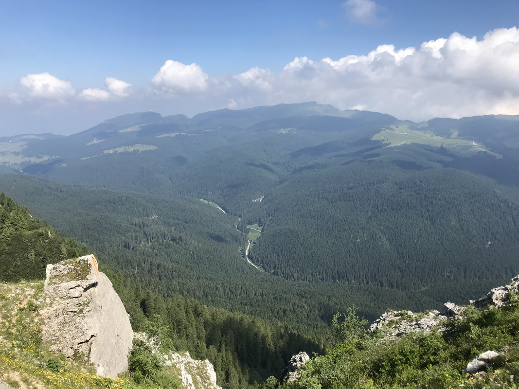 54B44EAF-2A6B-4FE7-A6C5-01726E5D2040