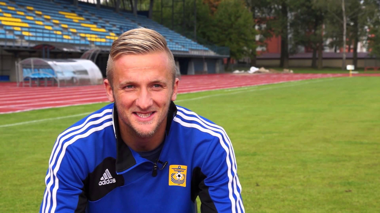 C13EA2A5-1B4C-494F-99EA-D590C61BD677