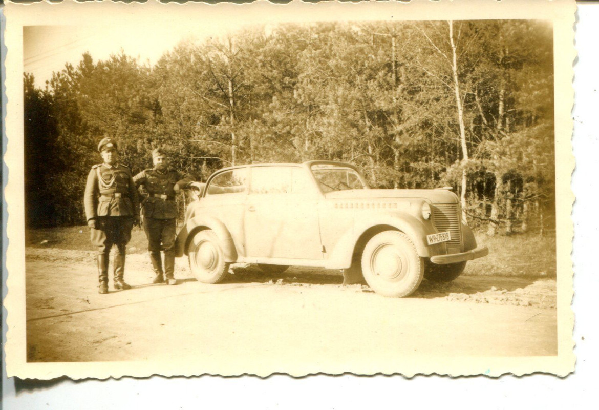 Orig.Foto Feldwebel Wehrmacht Auto PKW Kübelwage
