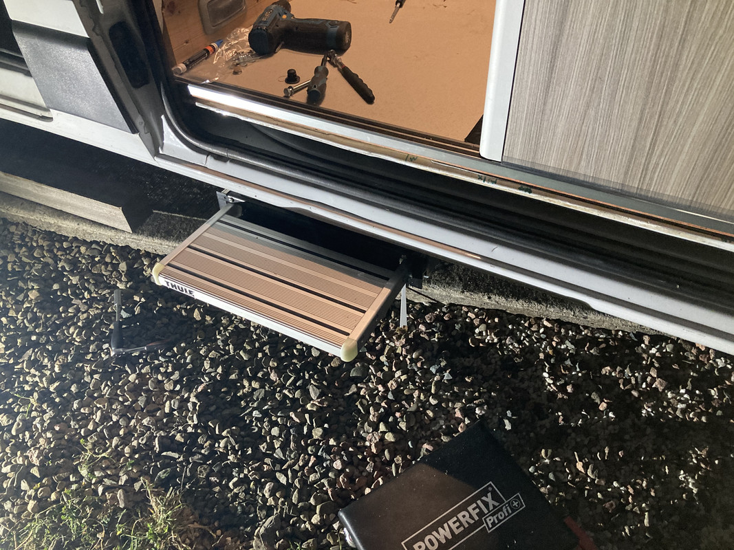 B3BDC586-77DA-4002-BE40-68A877F7EC47