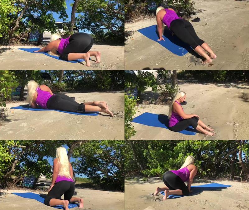 Macy_Cartel_-_Beach_Yoga_Voyeur_-_Manyvids