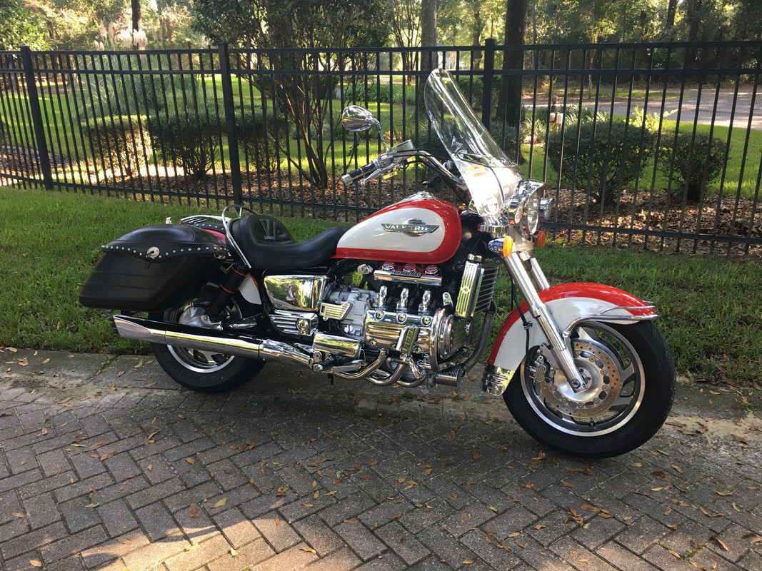 AF95A8CB-13C3-488D-8833-B14E90145911