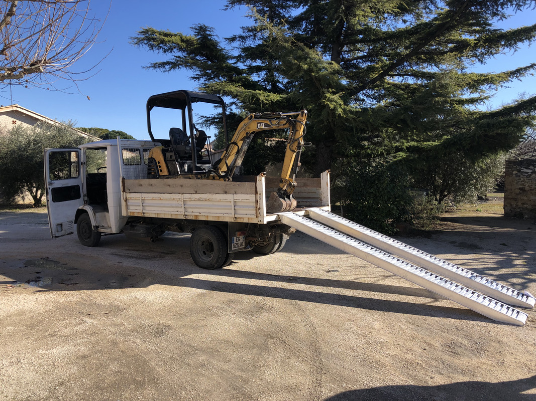 ACB44C62-D9EE-4F27-8F9E-63BE0E0E448A