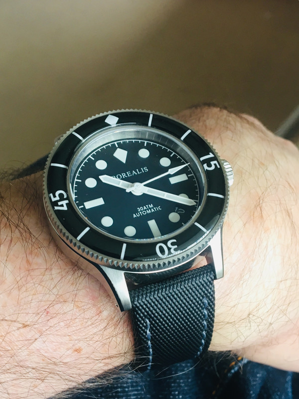 697236DC-BB22-43FC-BAD7-669F2A354452