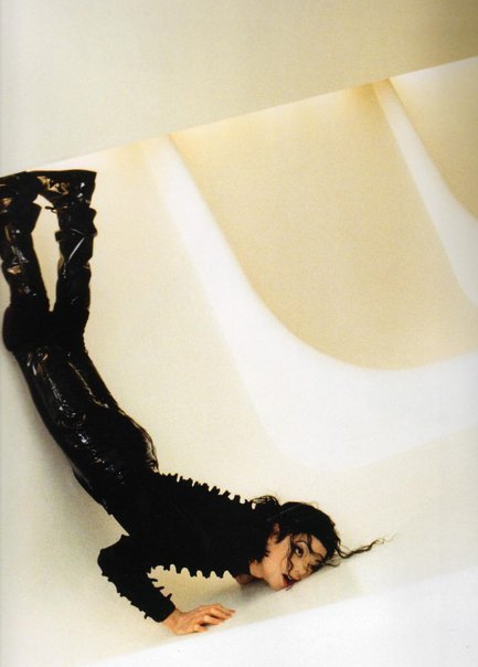 Scream-D-rare-michael-jackson-30441782-433-604.jpg