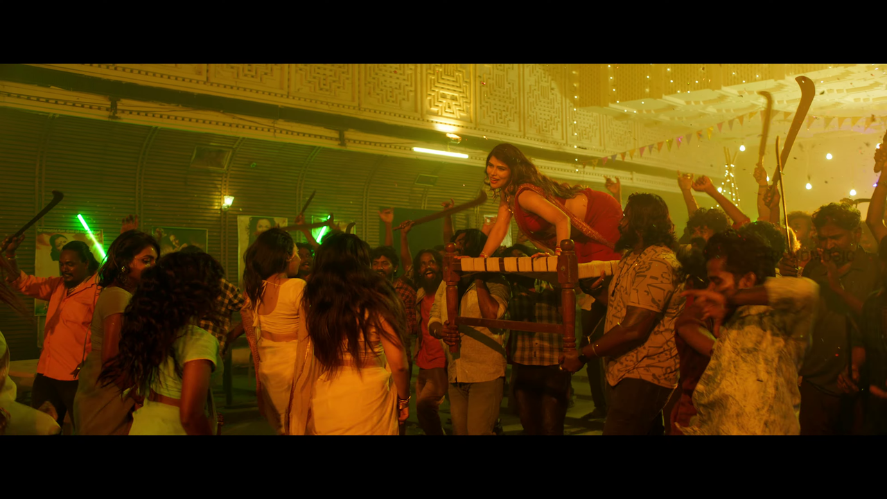 vlcsnap 2025 11 25 23h33m13s818