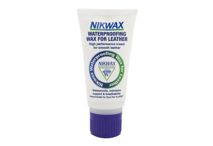 nikwax_waxleath_1_OwMOg6S-700x480
