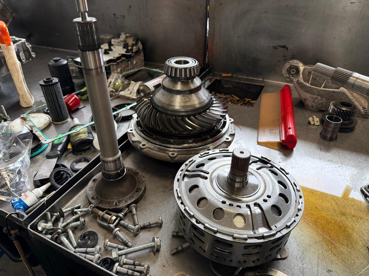 Gearbox repair Bracknell specialist working on transmission
