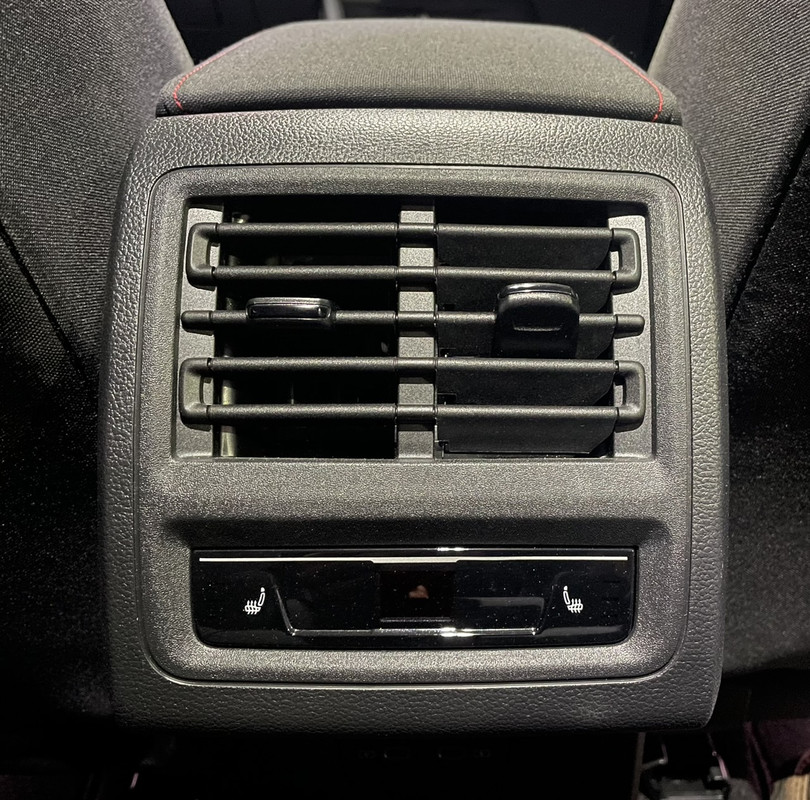 1A052468-7B0A-4E6C-AB05-F79F16391BFB