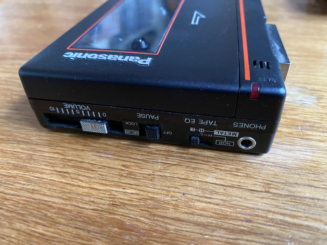 18D39BB0-5EE6-4794-A0F6-EA49378B2FFA