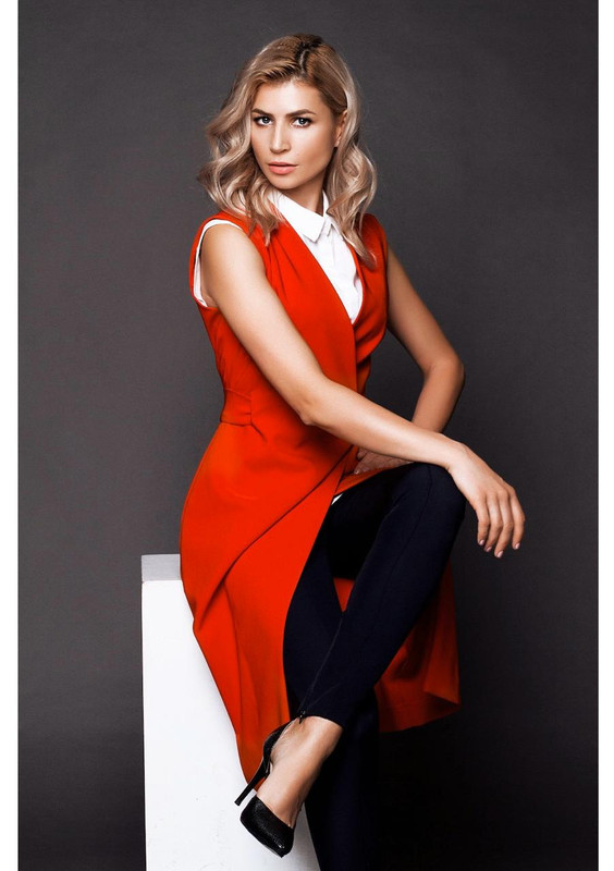 4B4C771C-1CF8-486F-9528-19DD37D9BE9E