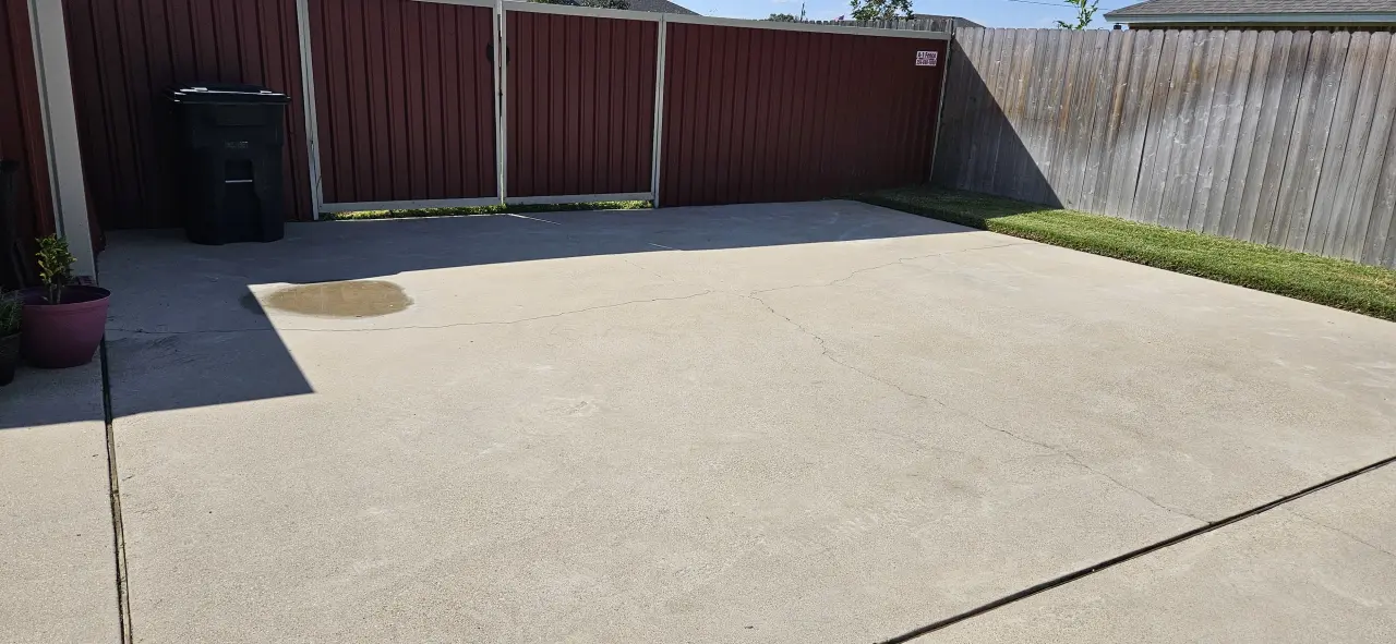 Concrete cleaning example image 2