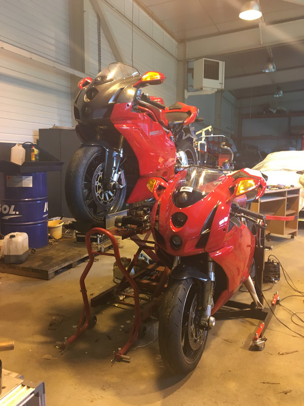 19DEAA42-20A5-4E1C-881F-D0CA10CC6453