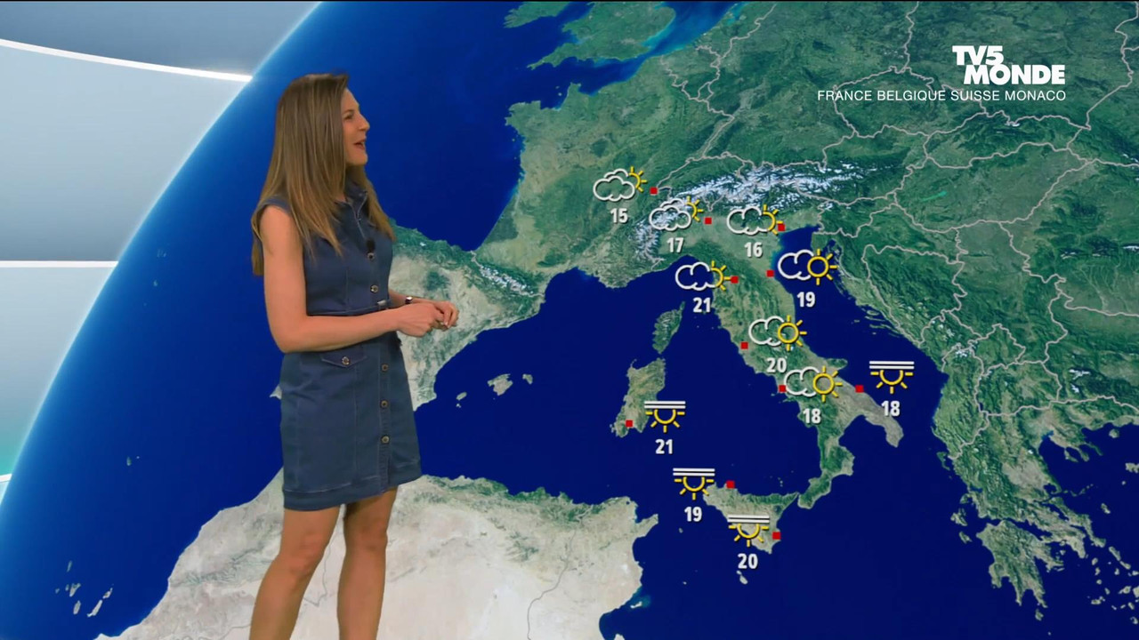 Daniela Prepeliuc TV5 220422.mp4_snapshot_01.40_[2022.04.22_18.45.01]