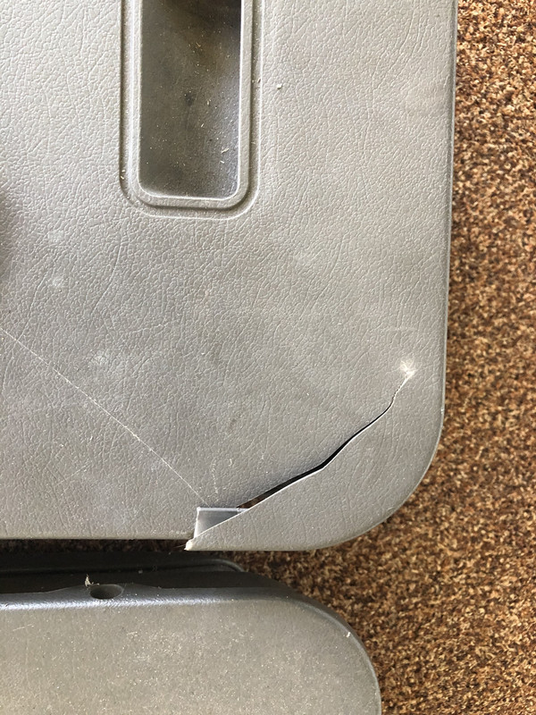 9AF18630-78E8-4526-9C5A-B78E475D8AD9