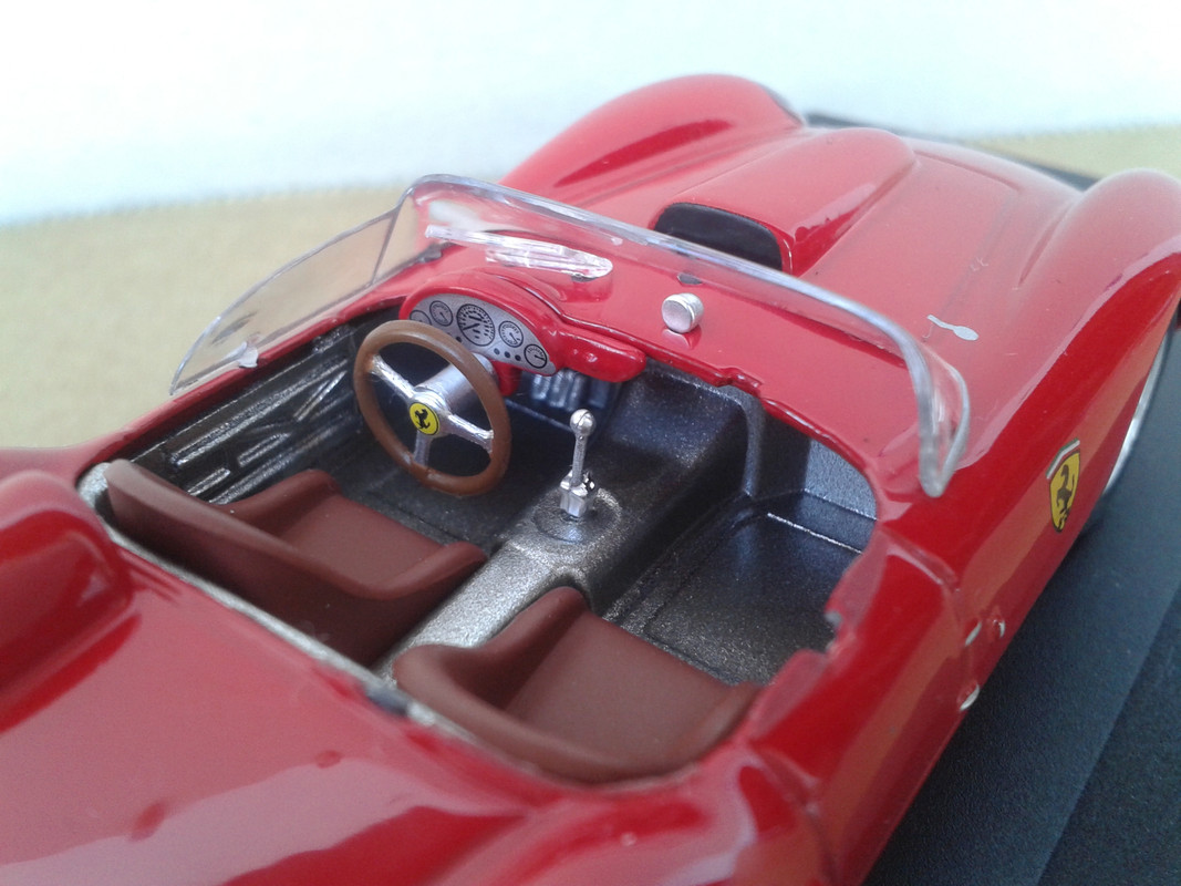 1958 Ferrari 250 TR 58 (Ixo - nº 6 Ferrari RBA) (5)