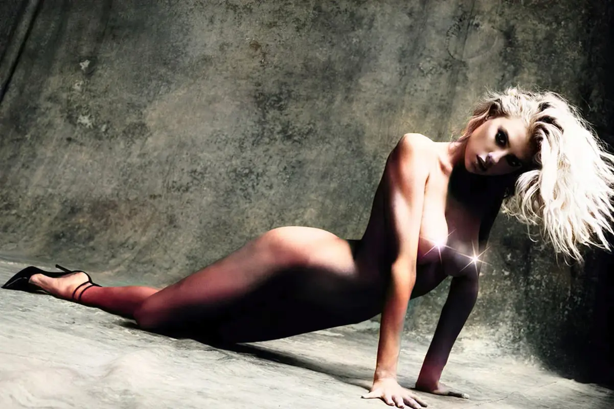 charlotte-mckinney-naked-photos-celebmasta-3