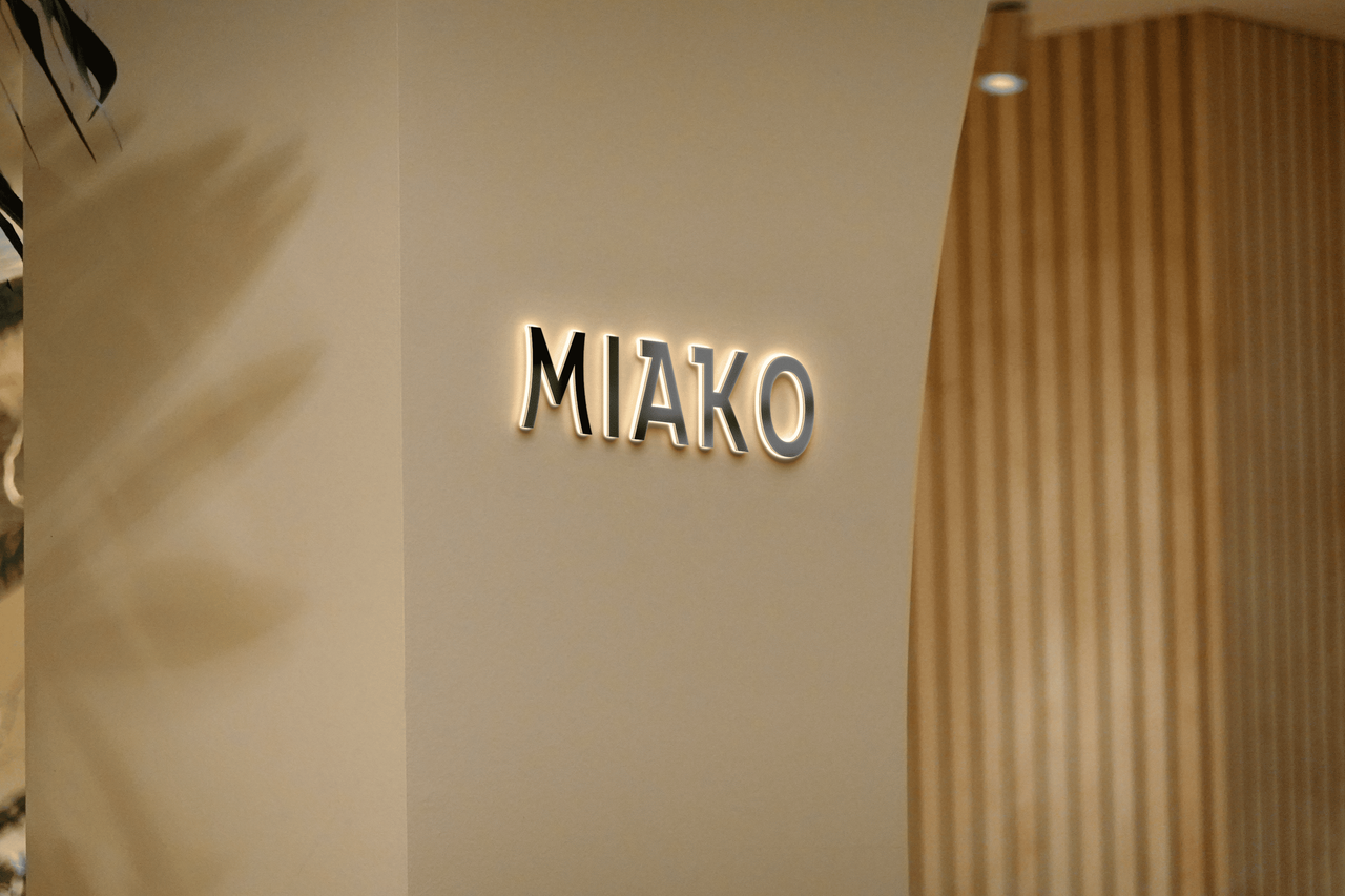 Golden Luxury Identity