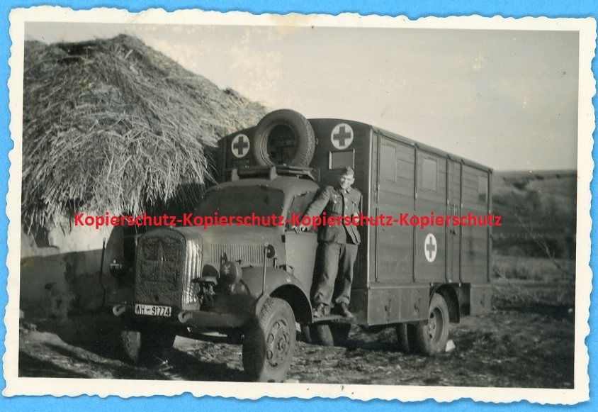 Foto Deutscher Panzer Technik LKW Geschütze 17. Pz.Div.