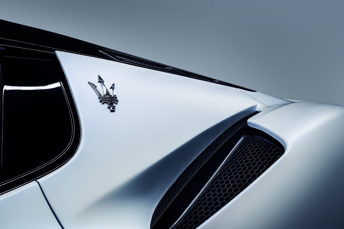 22_Maserati_MC20