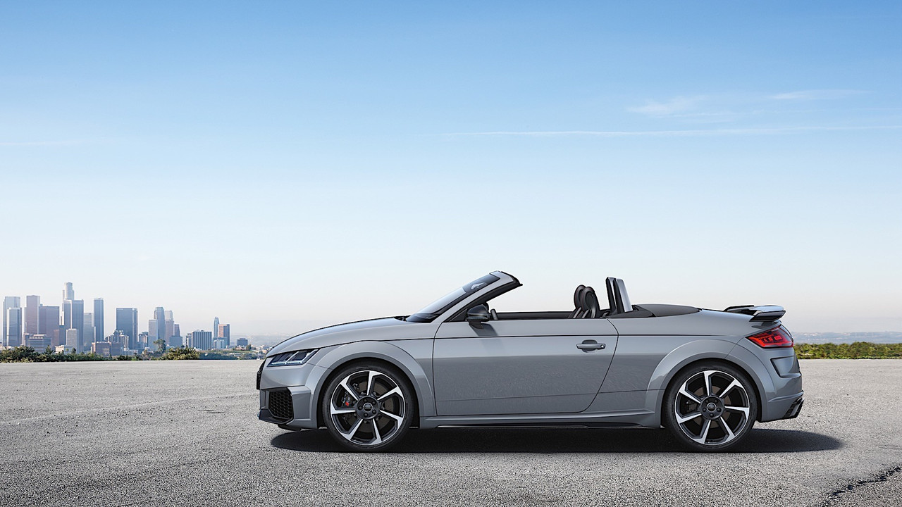 Audi TT RS Coupé & Audi TT RS Roadster (25)