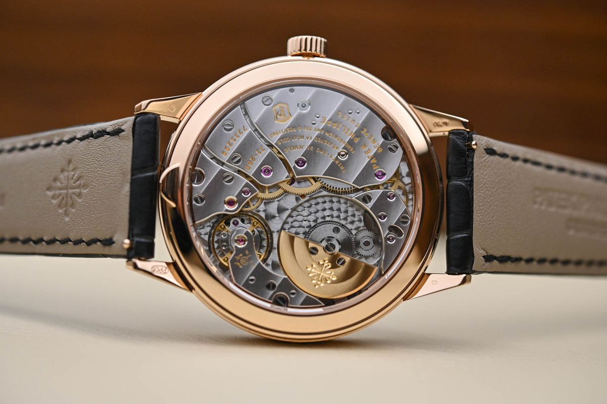 Patek-Philippe-Annual-Calendar-Regulator-5235R-Rose-Gold-Review-