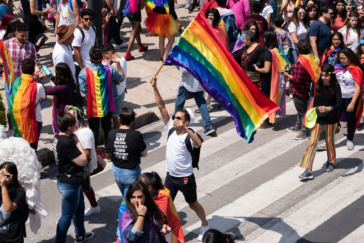 Mes del orgullo LGBTQ ¿Cómo se originó y cómo se festeja?