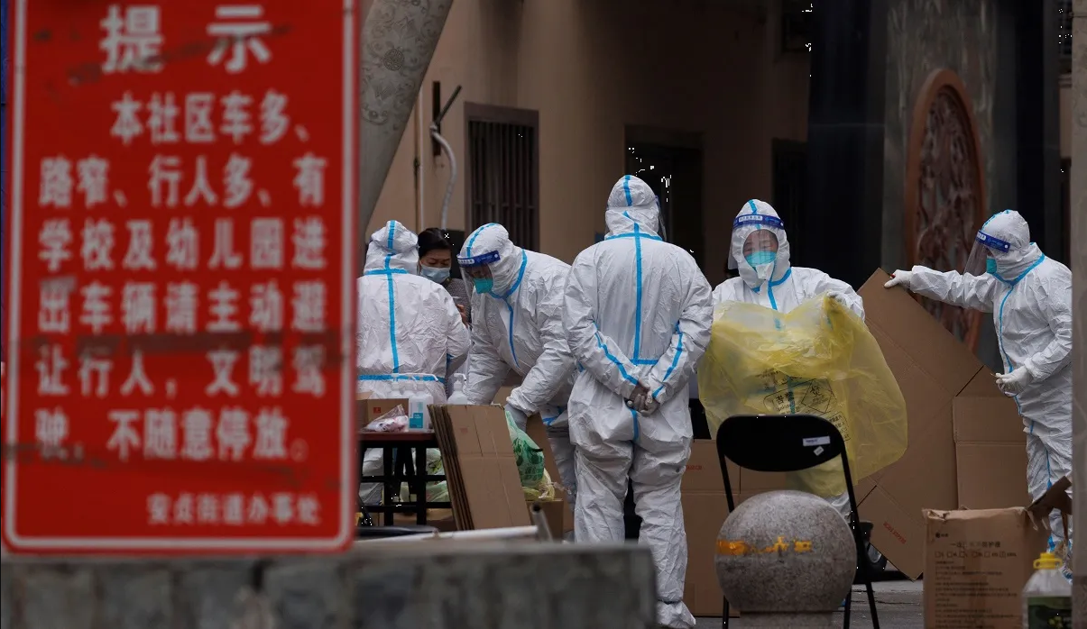 Covid-19: Cifras récord de contagios en China; 4 mil nuevos casos y un muerto