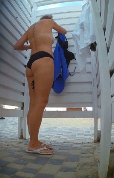 [Image: Voyeur1565123725.jpg]