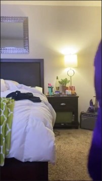 [Image: Voyeur37585124442.jpg]