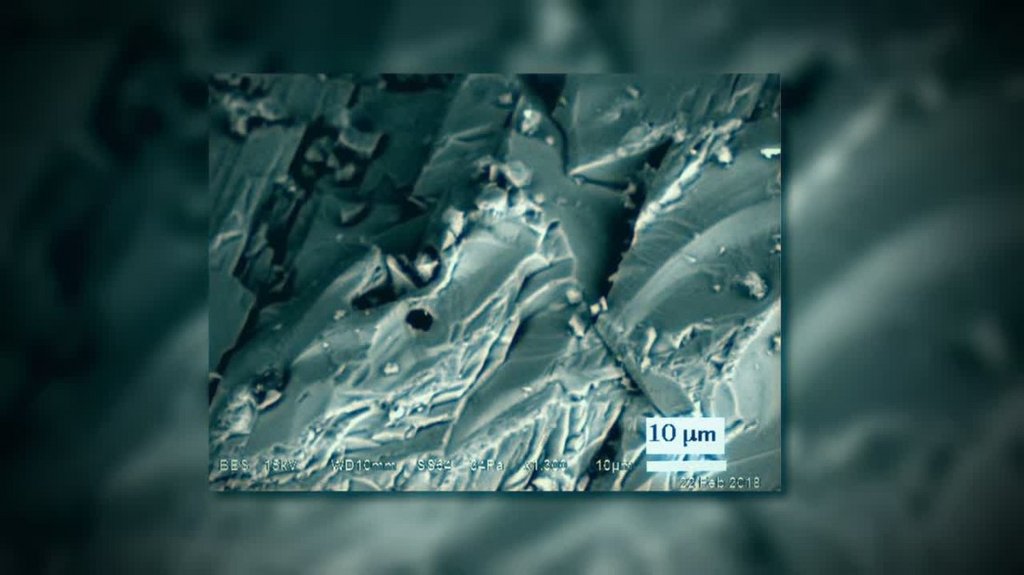 [Image: 1a9a84gzfivs.jpg]