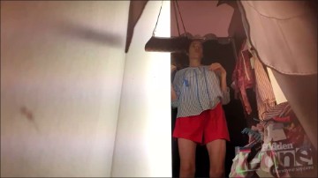 [Image: Voyeur23185095942.jpg]