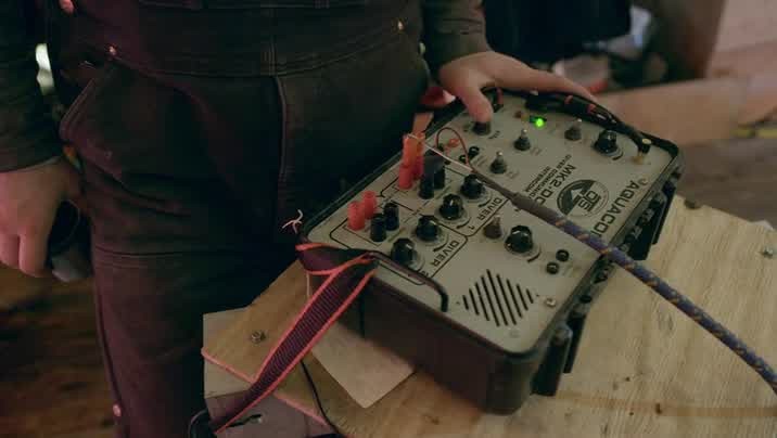 4qntmqox1j73.jpg