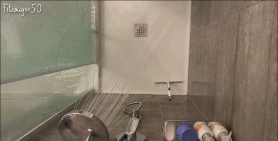 [Image: Voyeur50165105633.jpg]