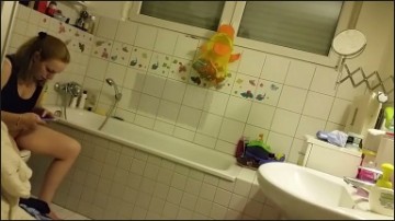 [Image: Voyeur14125114842.jpg]