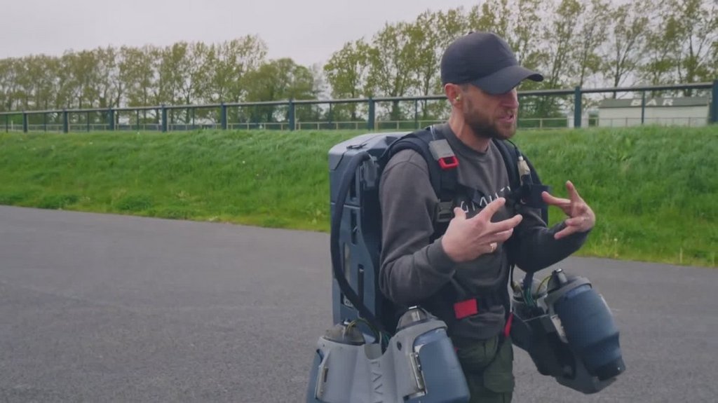 [Image: e53s4kh9qnhz.jpg]