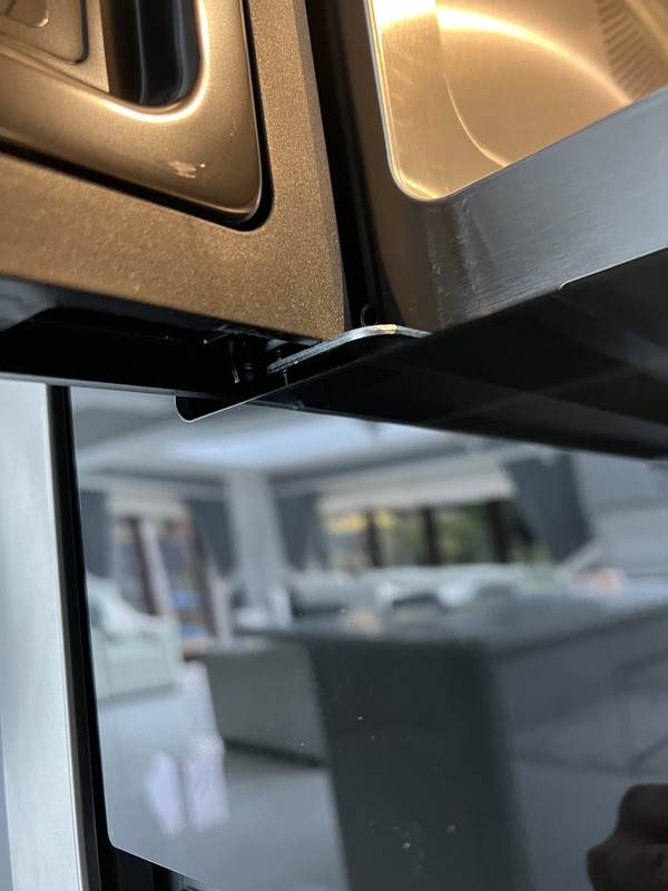 3EE5C4F6-1BB1-4C2E-896E-24DCE72E0D4E