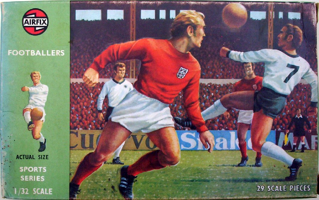 Airfix 32 Footballers