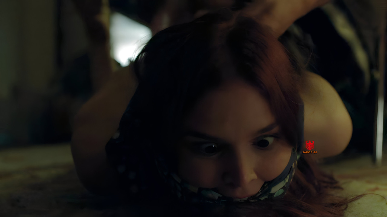Emily Tyra 3 - Flesh and Bone S01E04