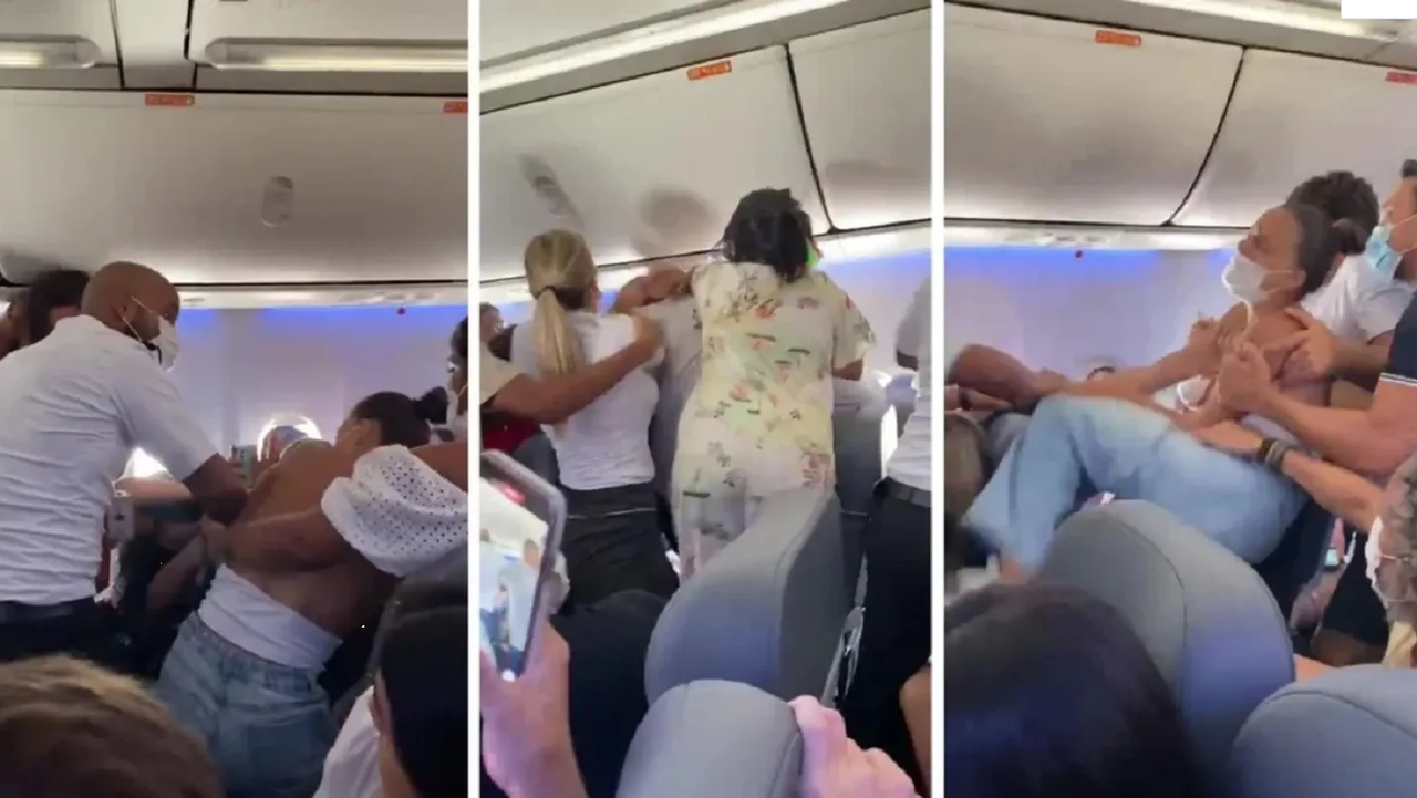 Dos mujeres desatan trifulca en avión, hubo patadas, arañazos e insultos