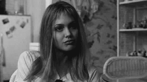 -Lisa-girl-interrupted-34262210-490-274