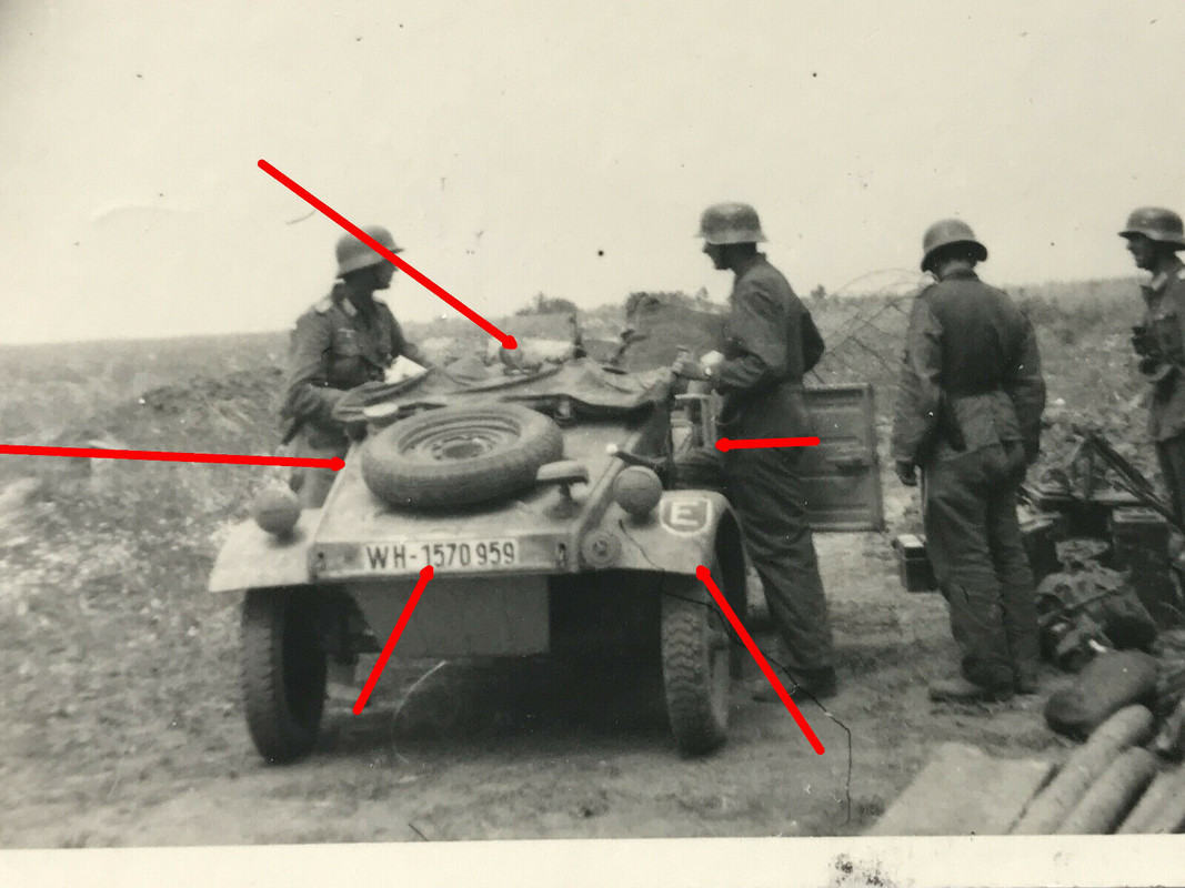 Foto Werfer Rgt. 81, VW Kübelwagen mit Kennung E der Einheit, Ukraine 1944