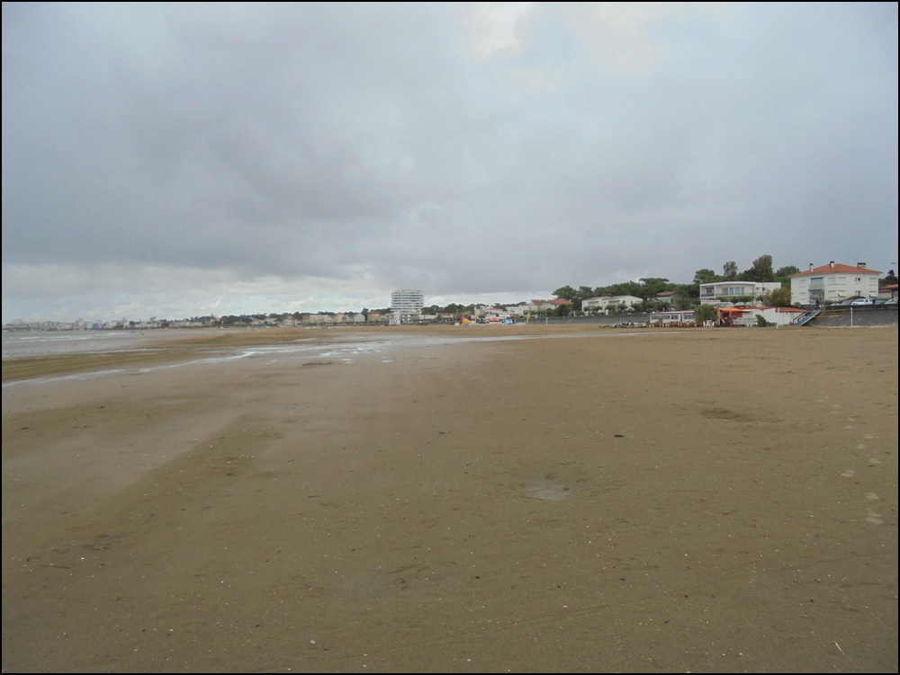 Royan-170820-beach-weather (5)