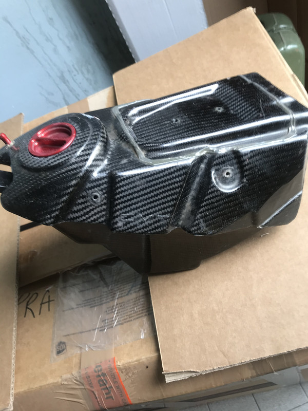 D3504FB4-6D37-429A-9898-BC8F6832B2C9