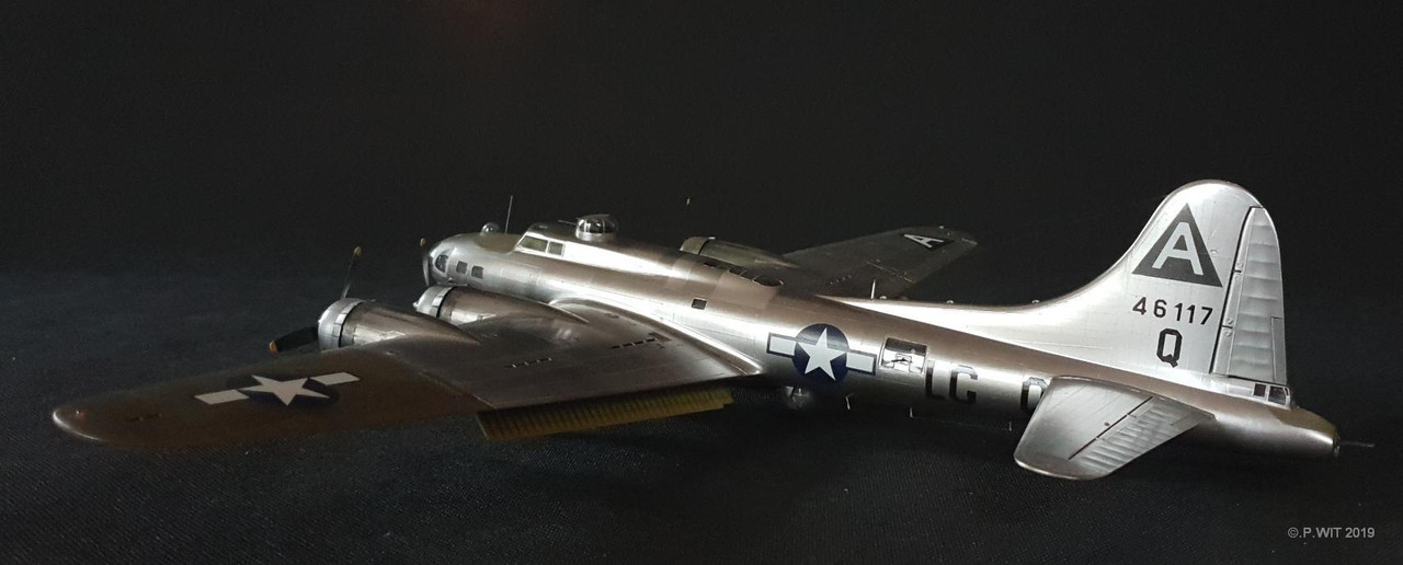 1/72 Hasegawa B-17G “Flying Fortress”, Part 2 - Ready for